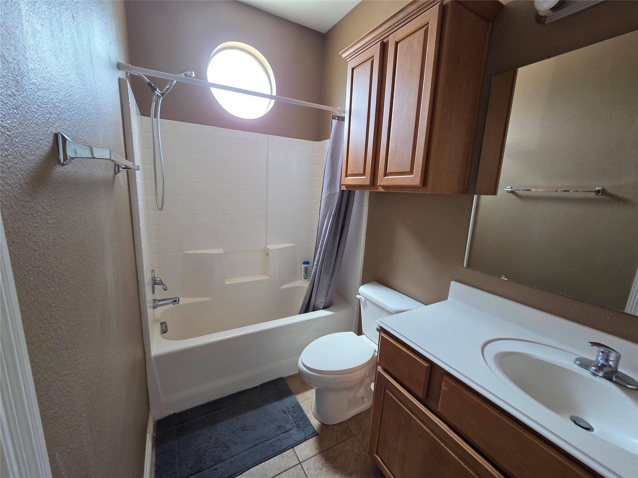 305 Holleman Dr E #1406 Property Photo 29