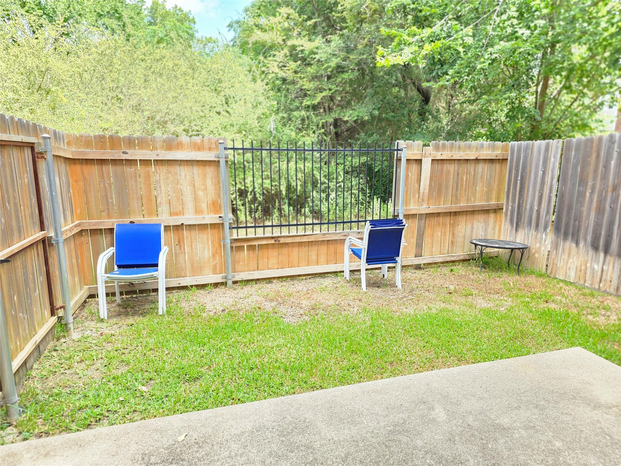 305 Holleman Dr E #1406 Property Photo 35