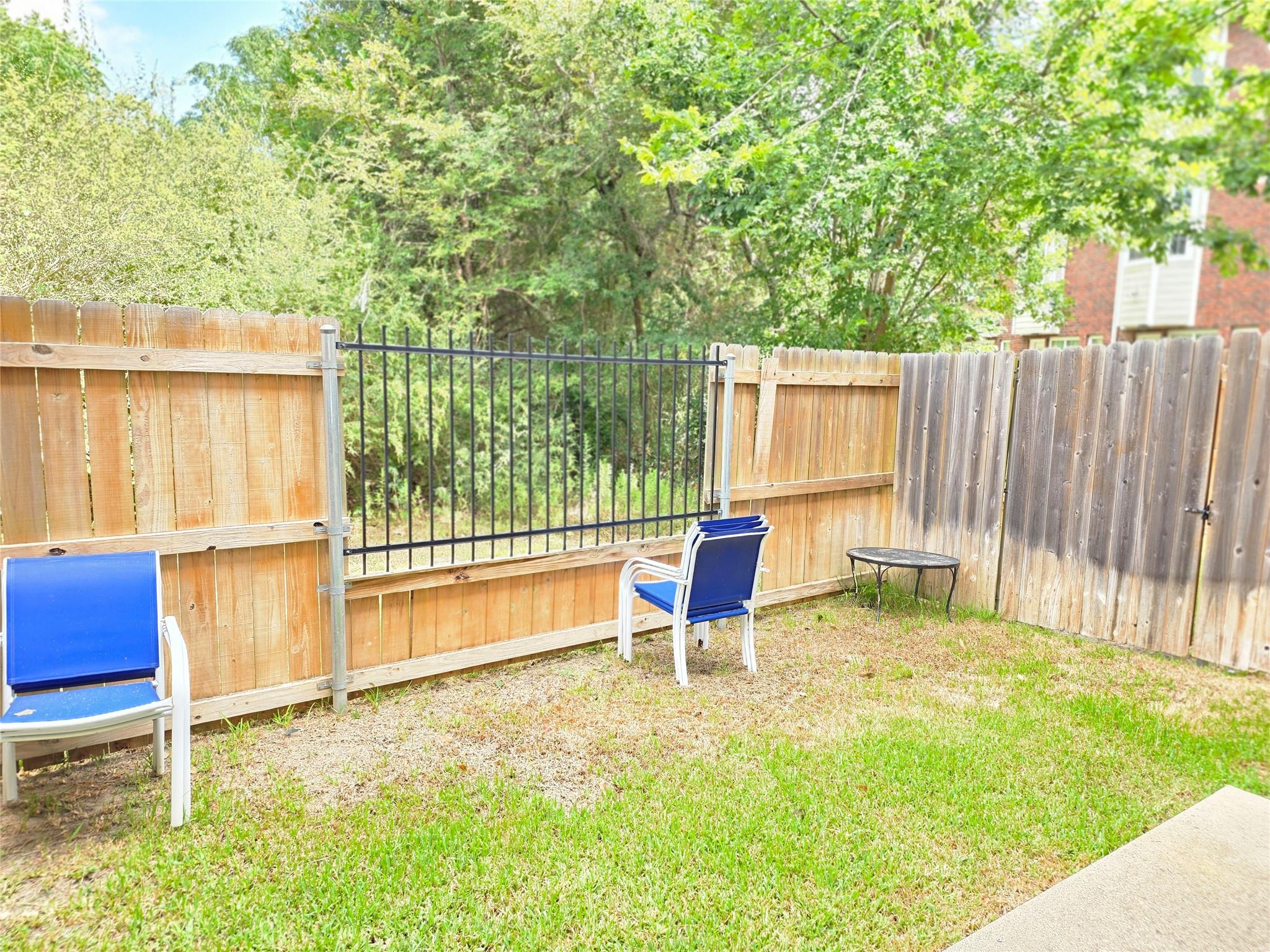 305 Holleman Dr E #1406 Property Photo 36