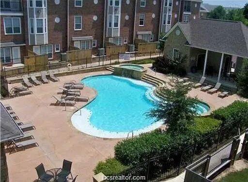 305 Holleman Dr E #1406 Property Photo 37