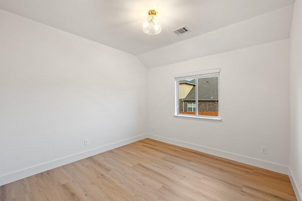 18412 Rio Chama Ln Property Photo 22