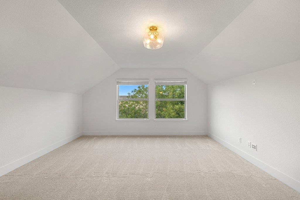 18412 Rio Chama Ln Property Photo 24