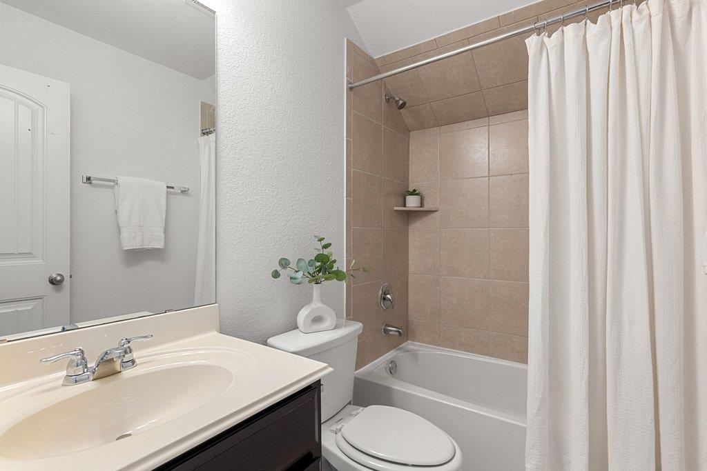 18412 Rio Chama Ln Property Photo 25