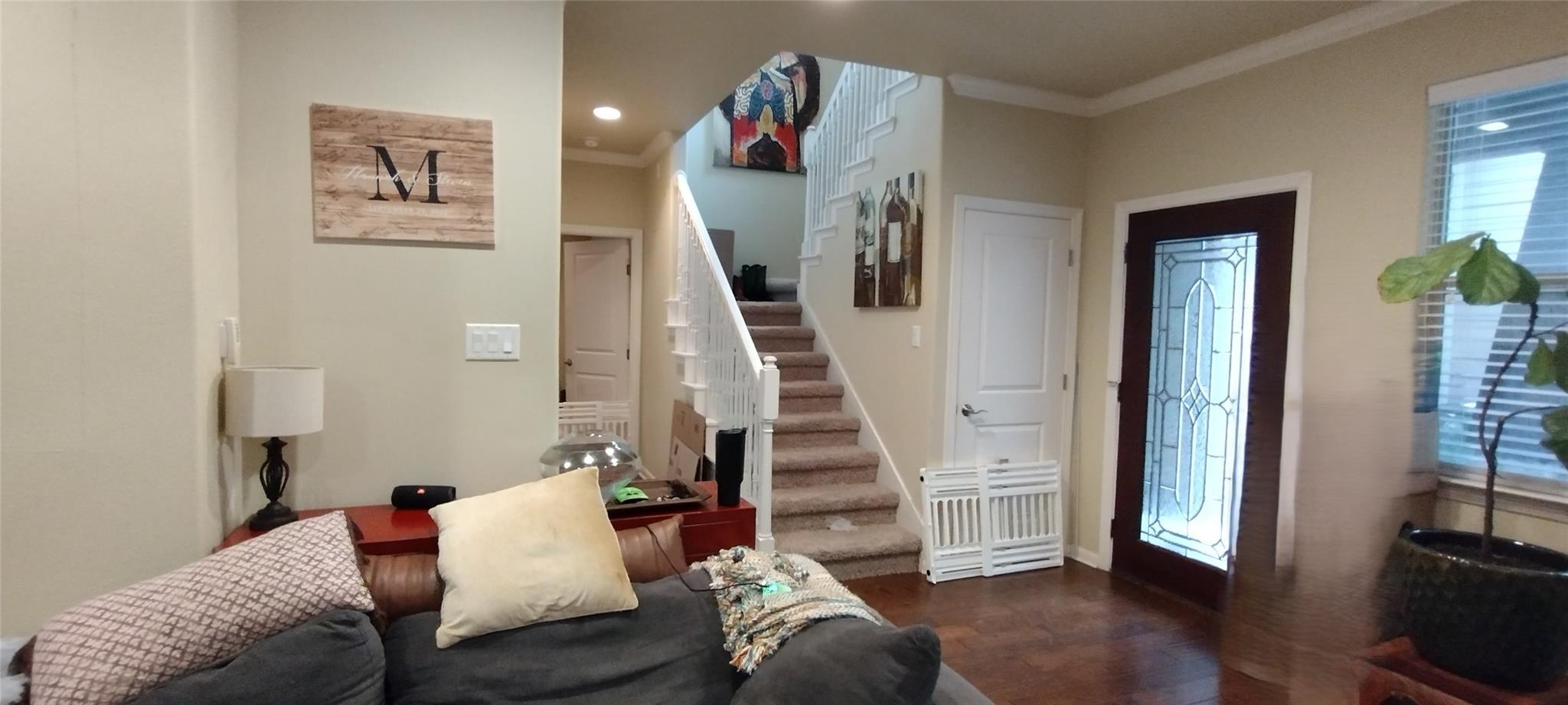 500 Kenniston Dr #b Property Photo 2