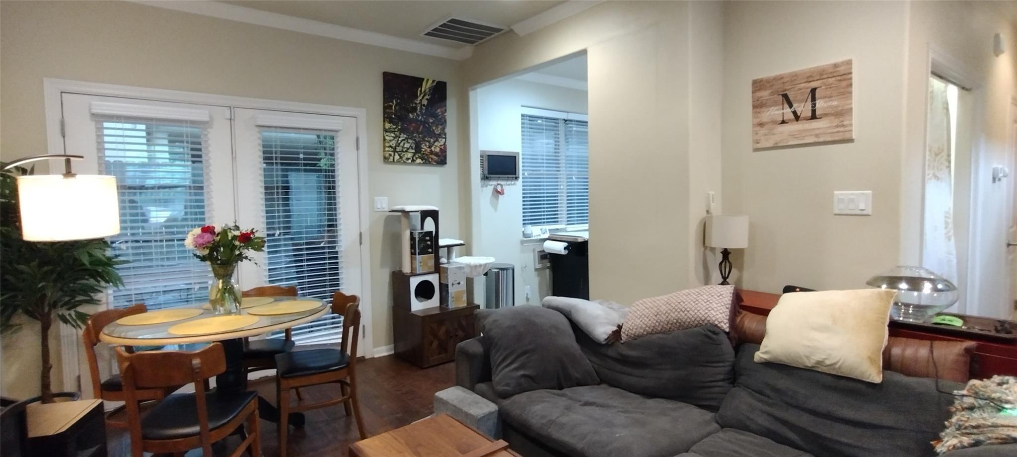 500 Kenniston Dr #b Property Photo 6