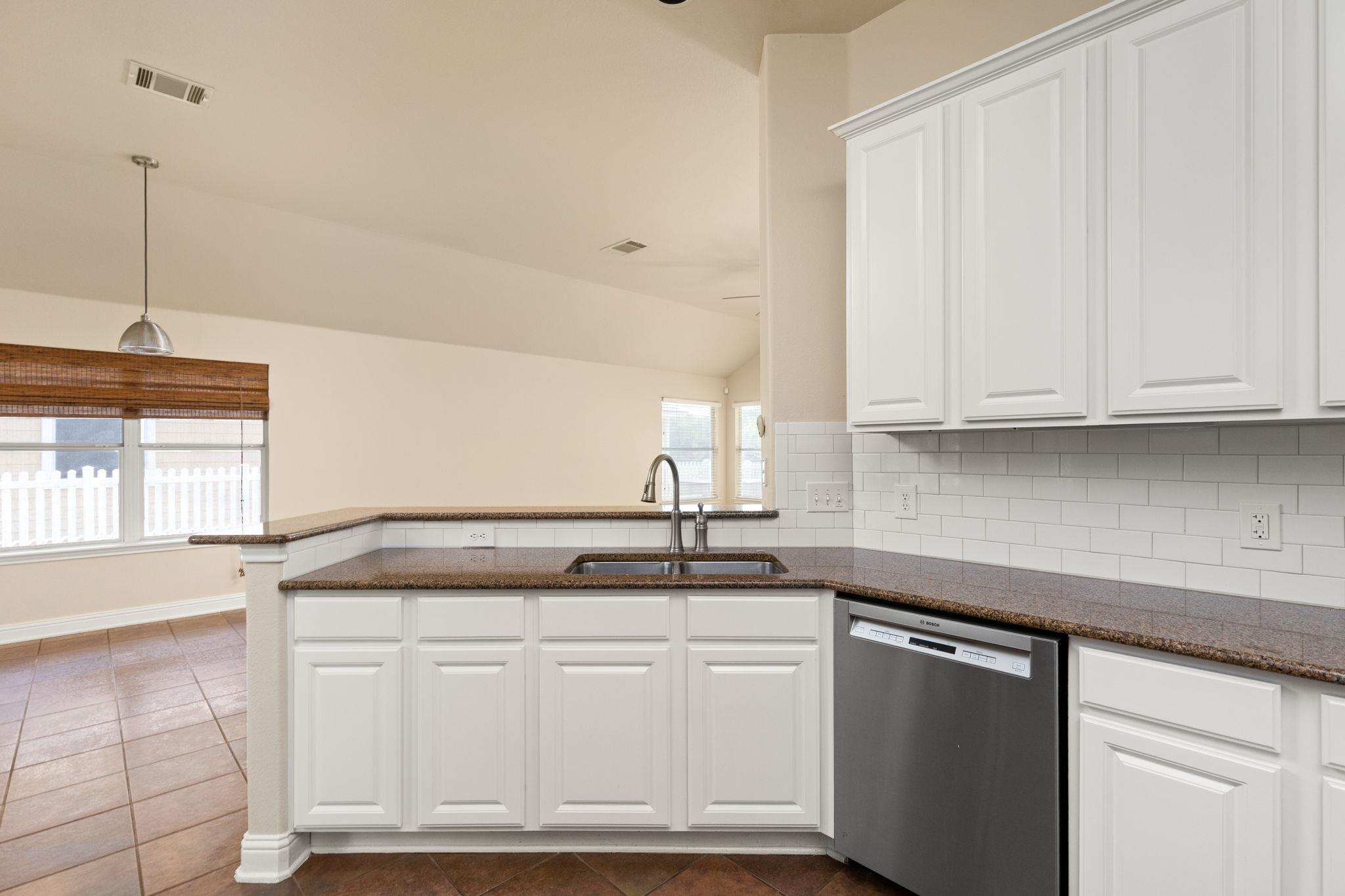 784 Sampson None Property Photo 2