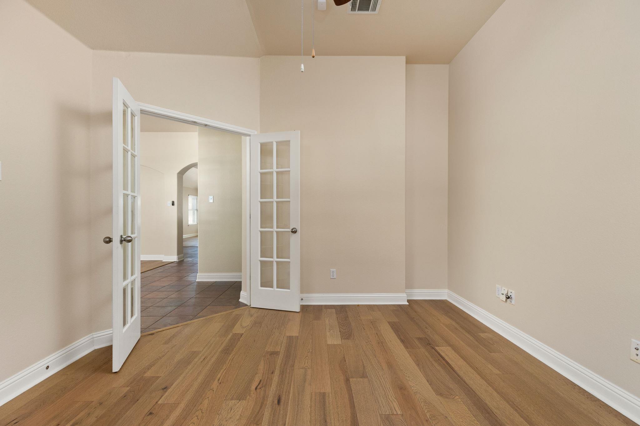 784 Sampson None Property Photo 12