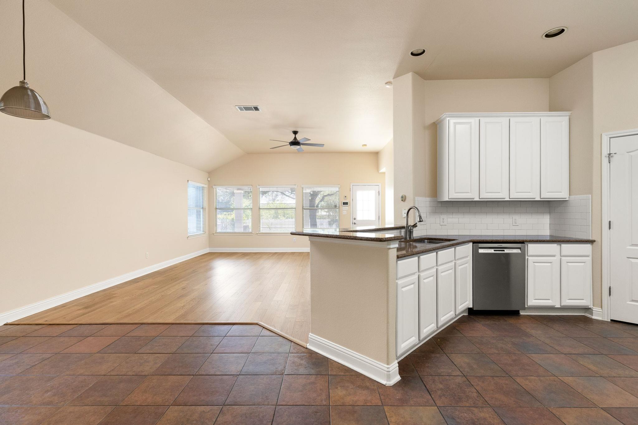 784 Sampson None Property Photo 22