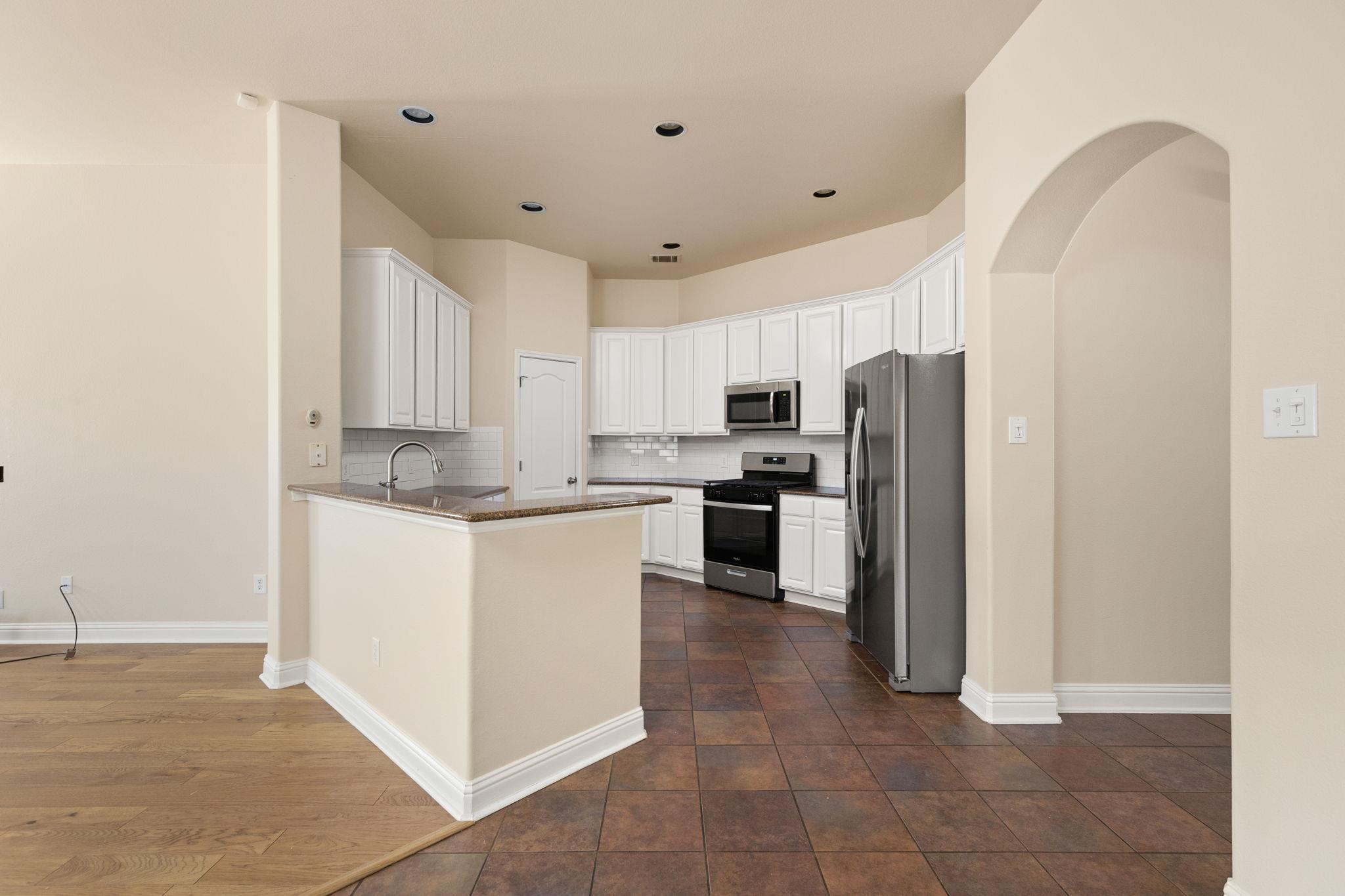 784 Sampson None Property Photo 24