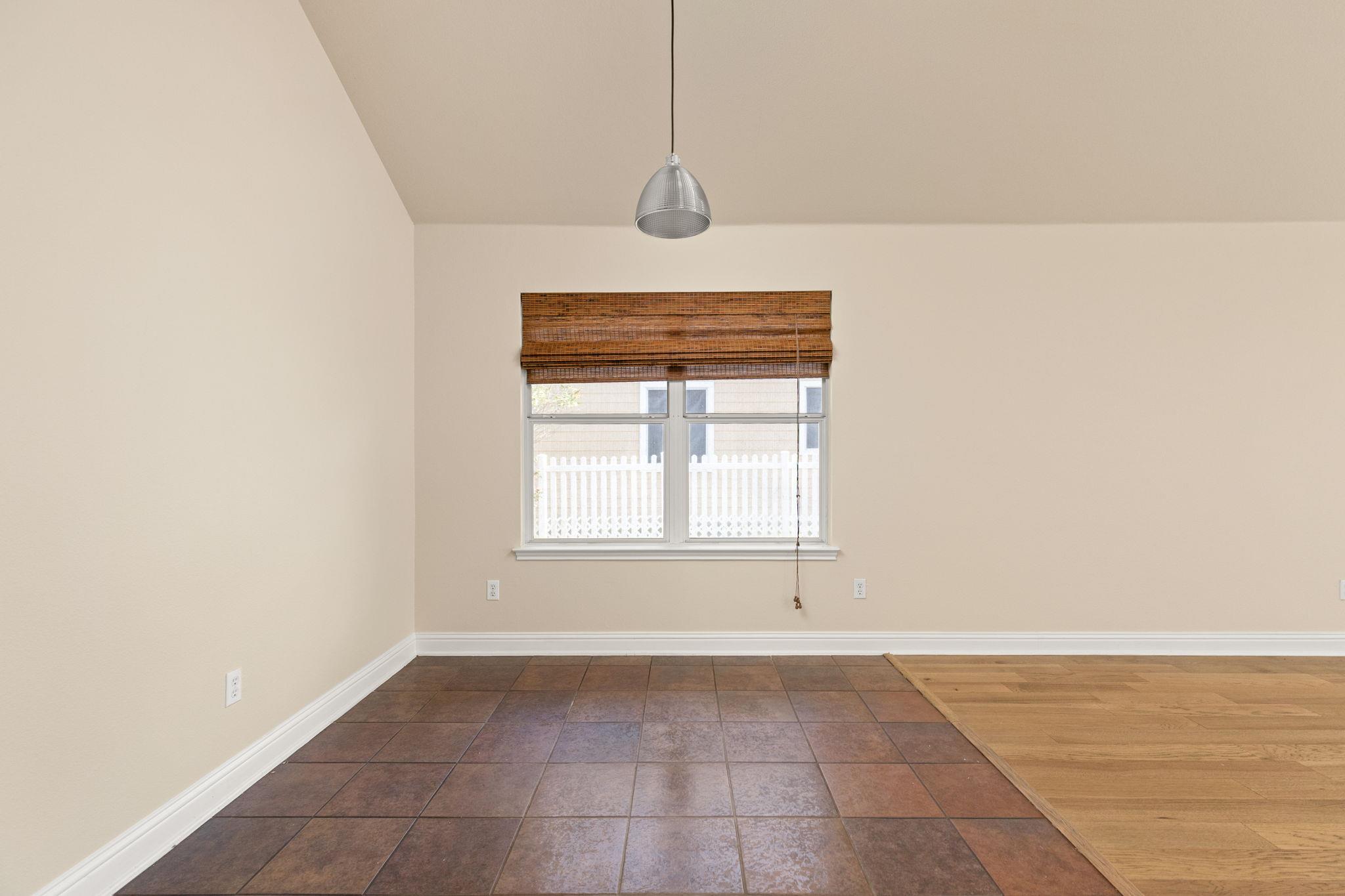 784 Sampson None Property Photo 28