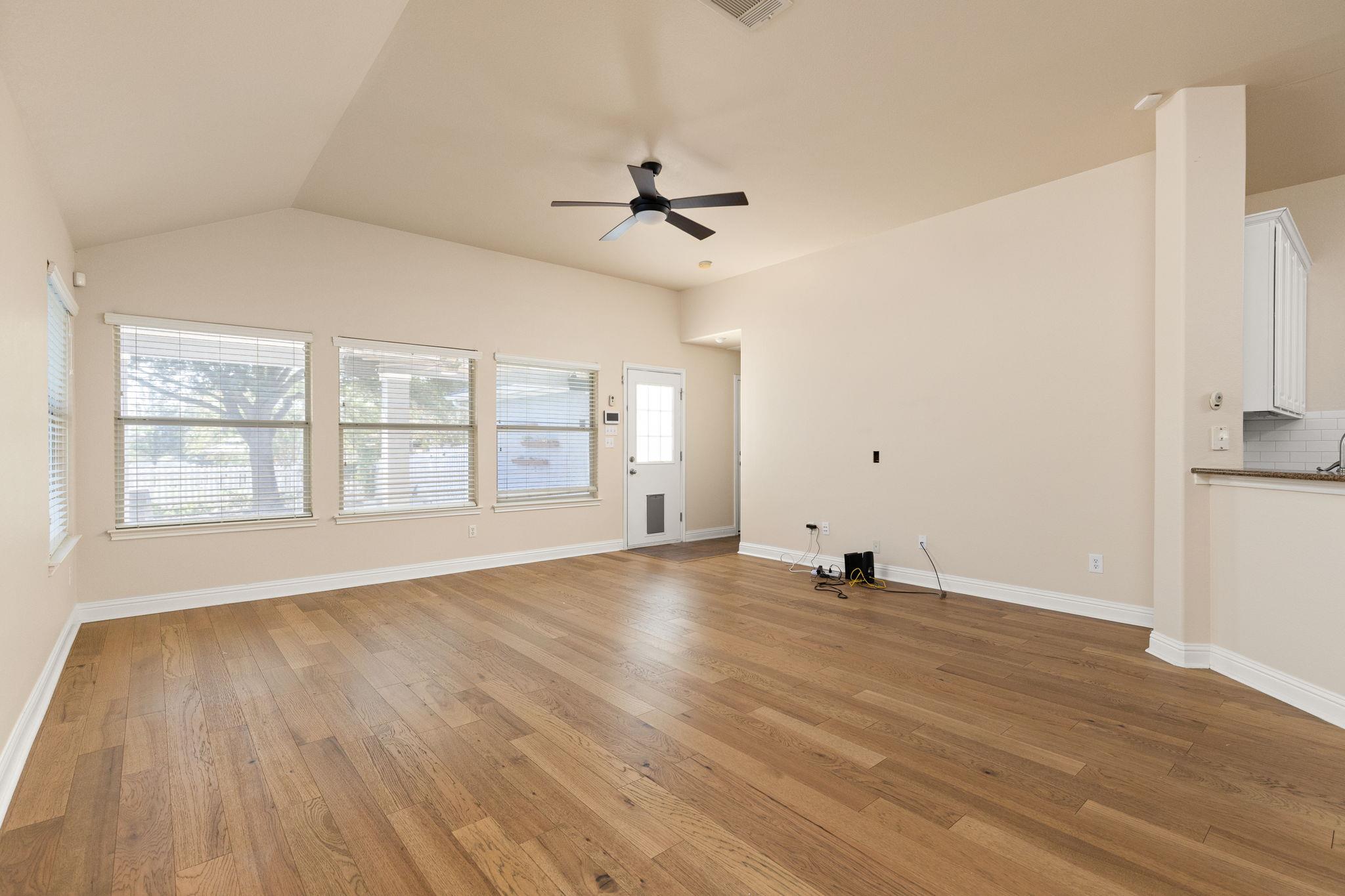 784 Sampson None Property Photo 29