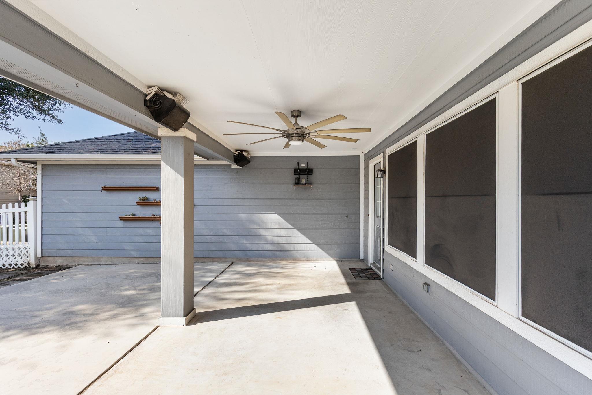 784 Sampson None Property Photo 32
