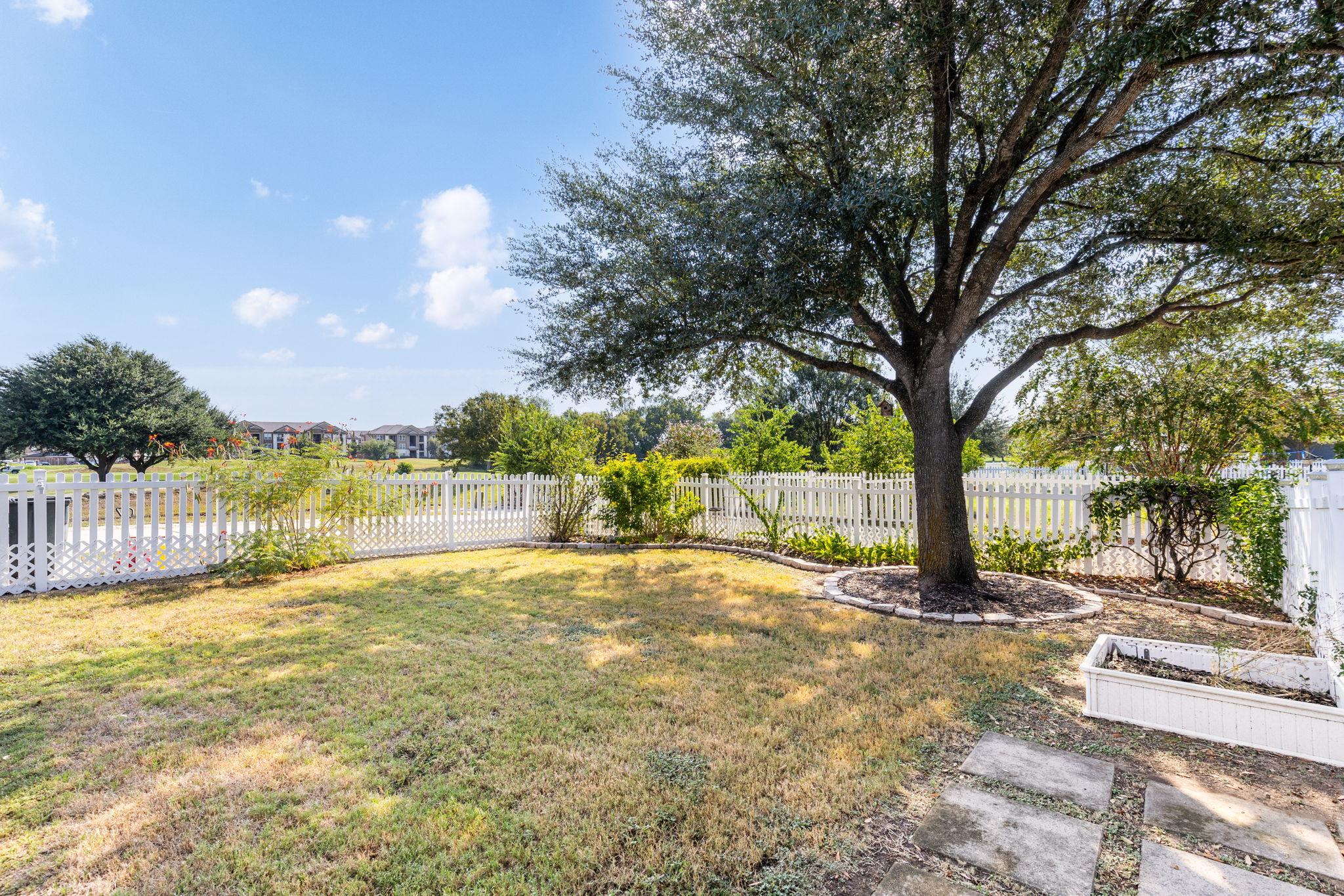 784 Sampson None Property Photo 33