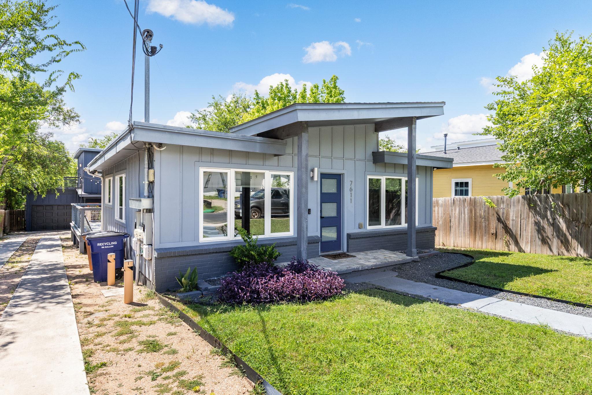 7611 Providence Ave #a Property Photo 4