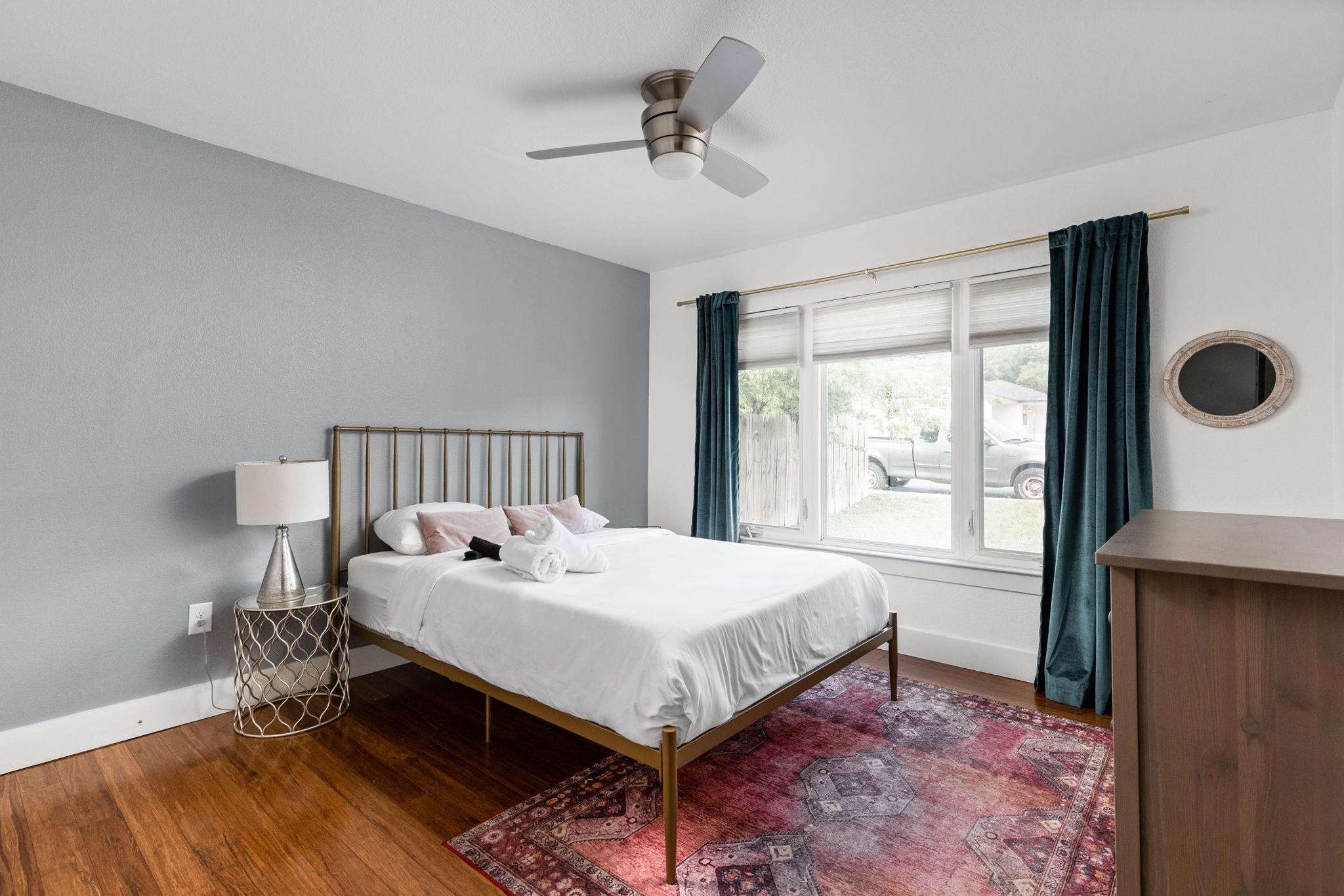 7611 Providence Ave #a Property Photo 27