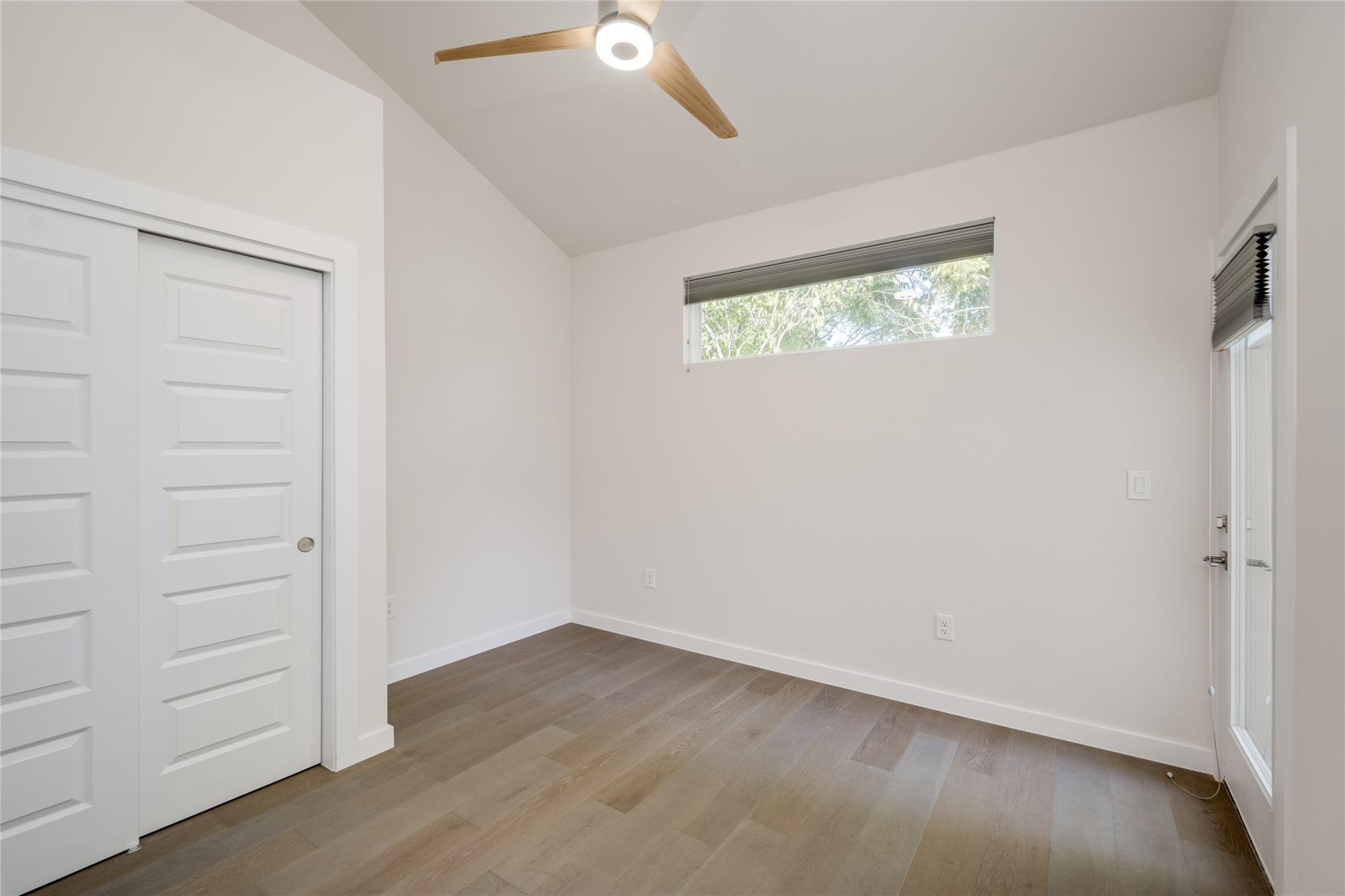 909 Capitol Ct 2 Property Photo 19