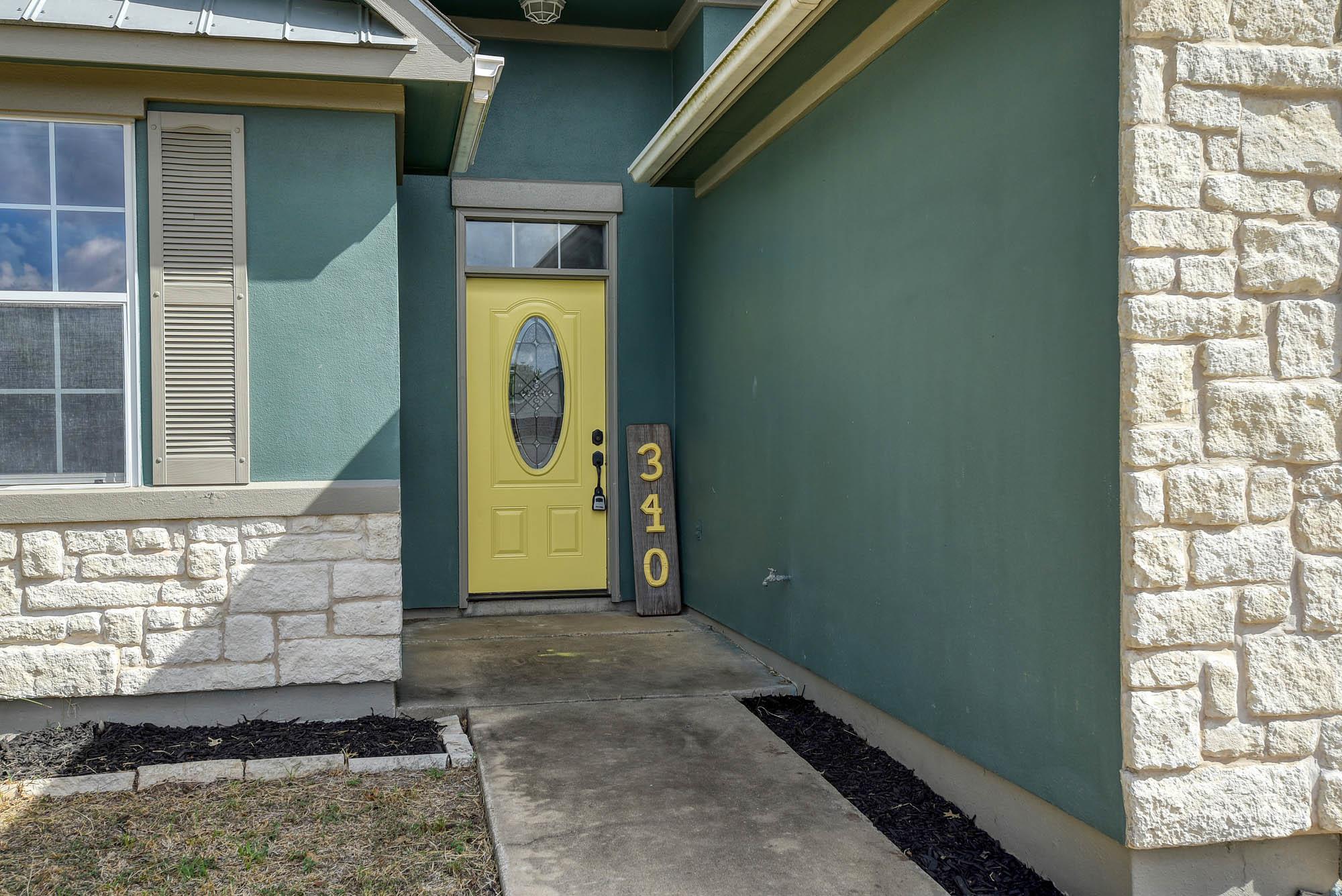 340 Rose Mayer Loop Property Photo 3