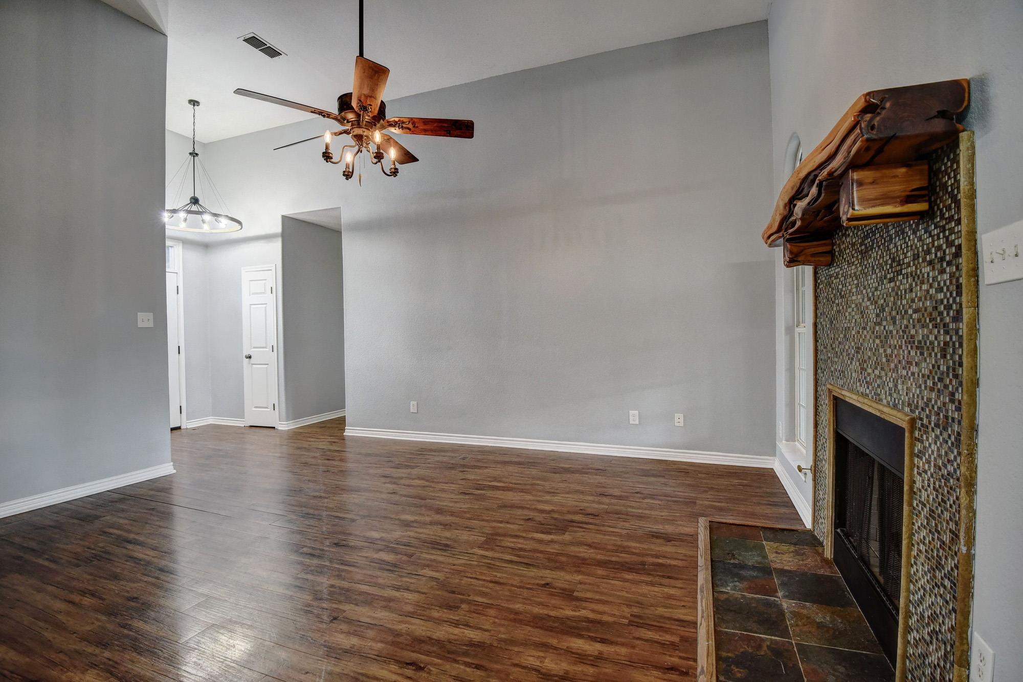 340 Rose Mayer Loop Property Photo 5