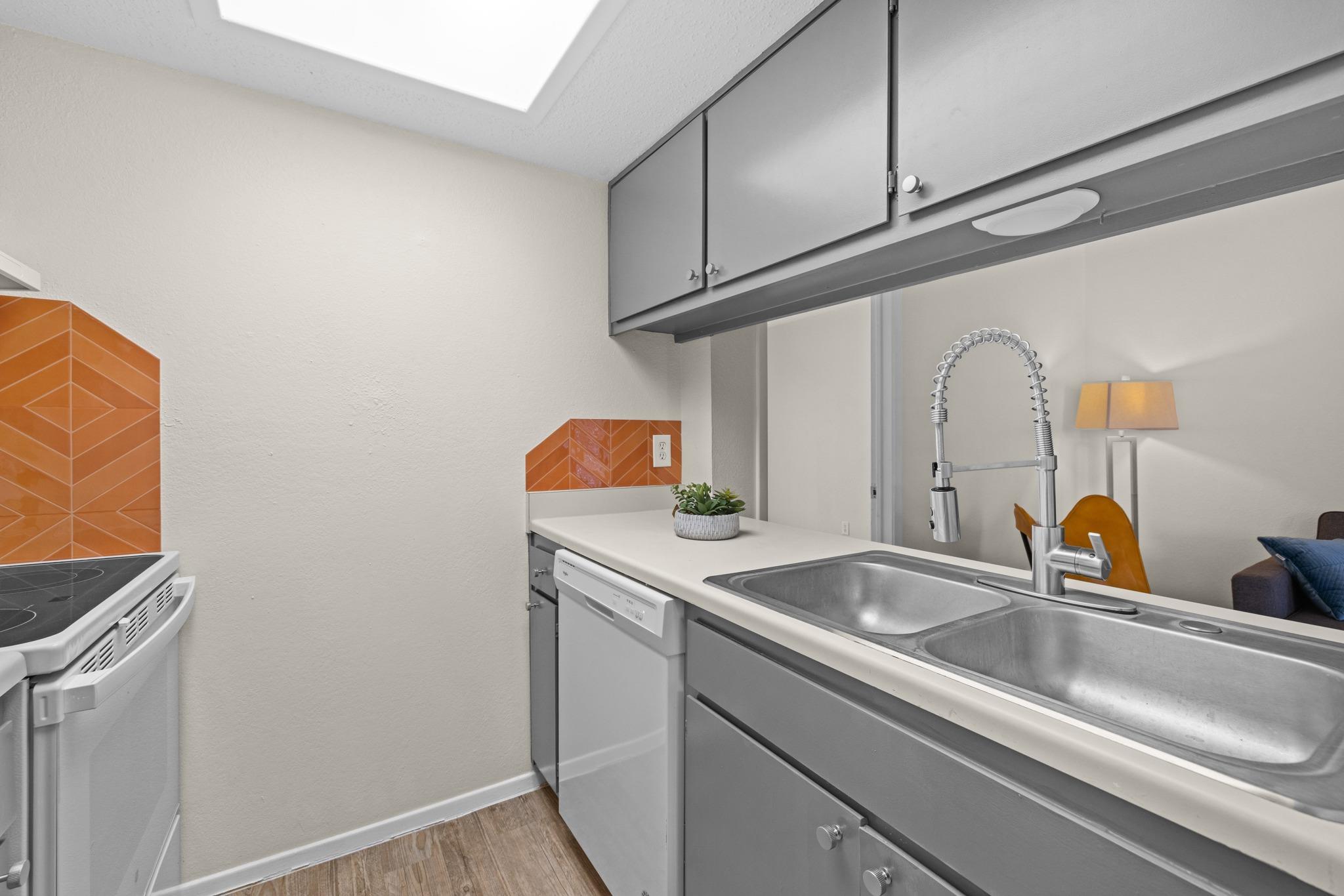 9079 Jollyville Rd #103 Property Photo 19