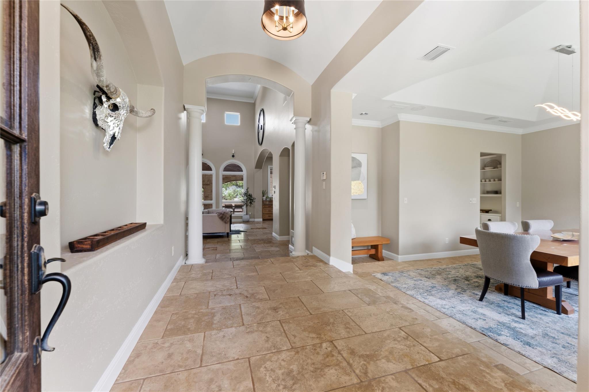 345 Leafdale Trl Property Photo 4