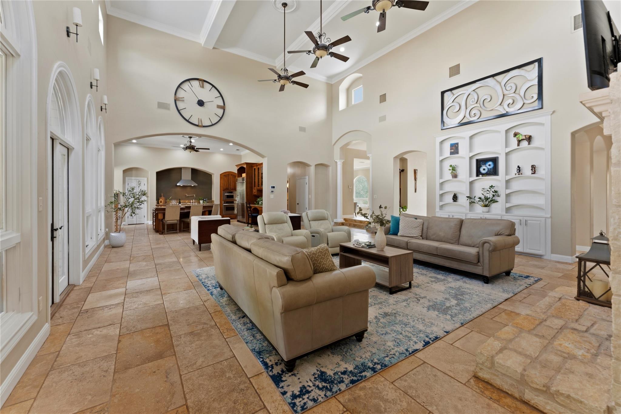 345 Leafdale Trl Property Photo 8