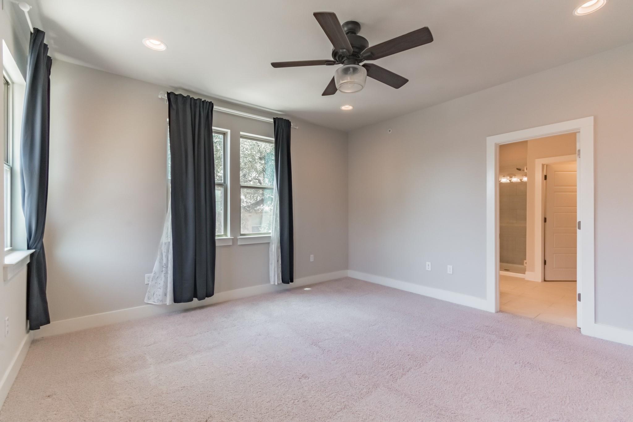 13800 Lyndhurst St #221 Property Photo 22