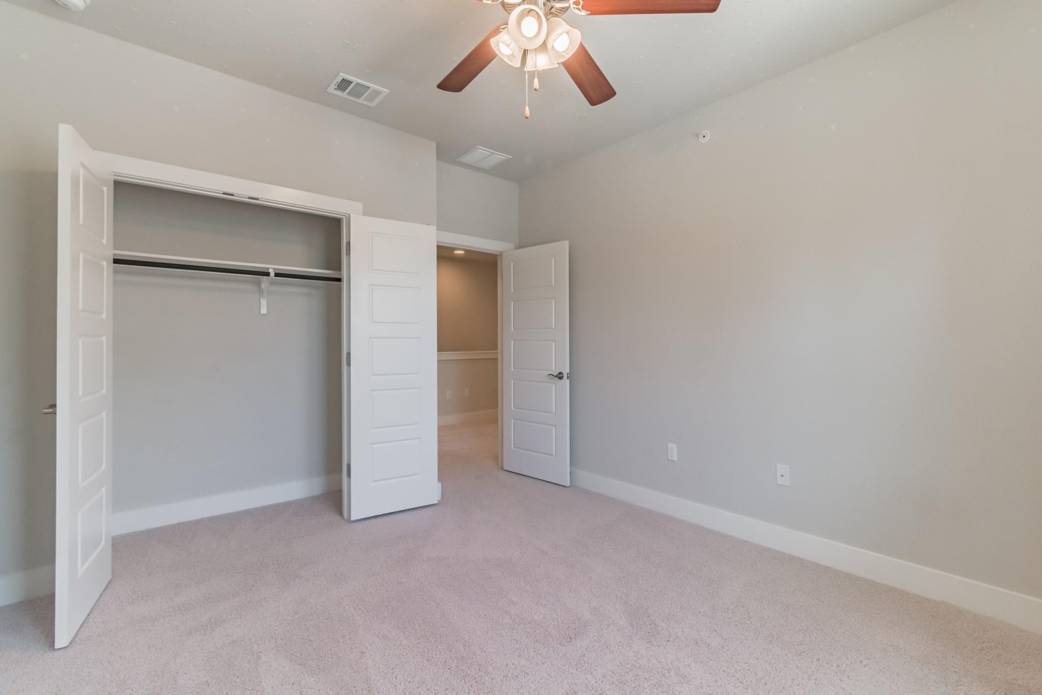 13800 Lyndhurst St #221 Property Photo 34