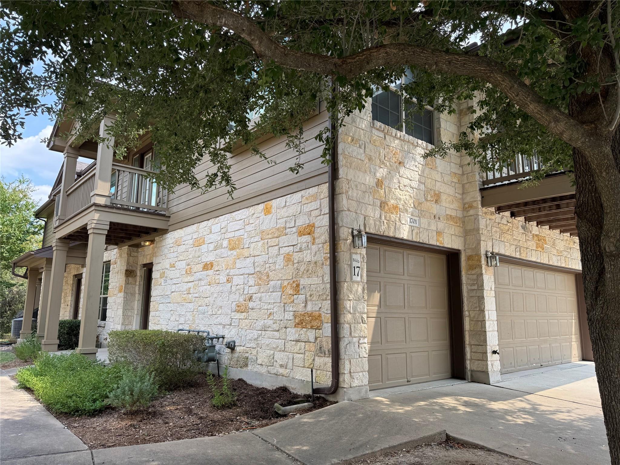 1310 W Parmer Ln #1701 Property Photo 2