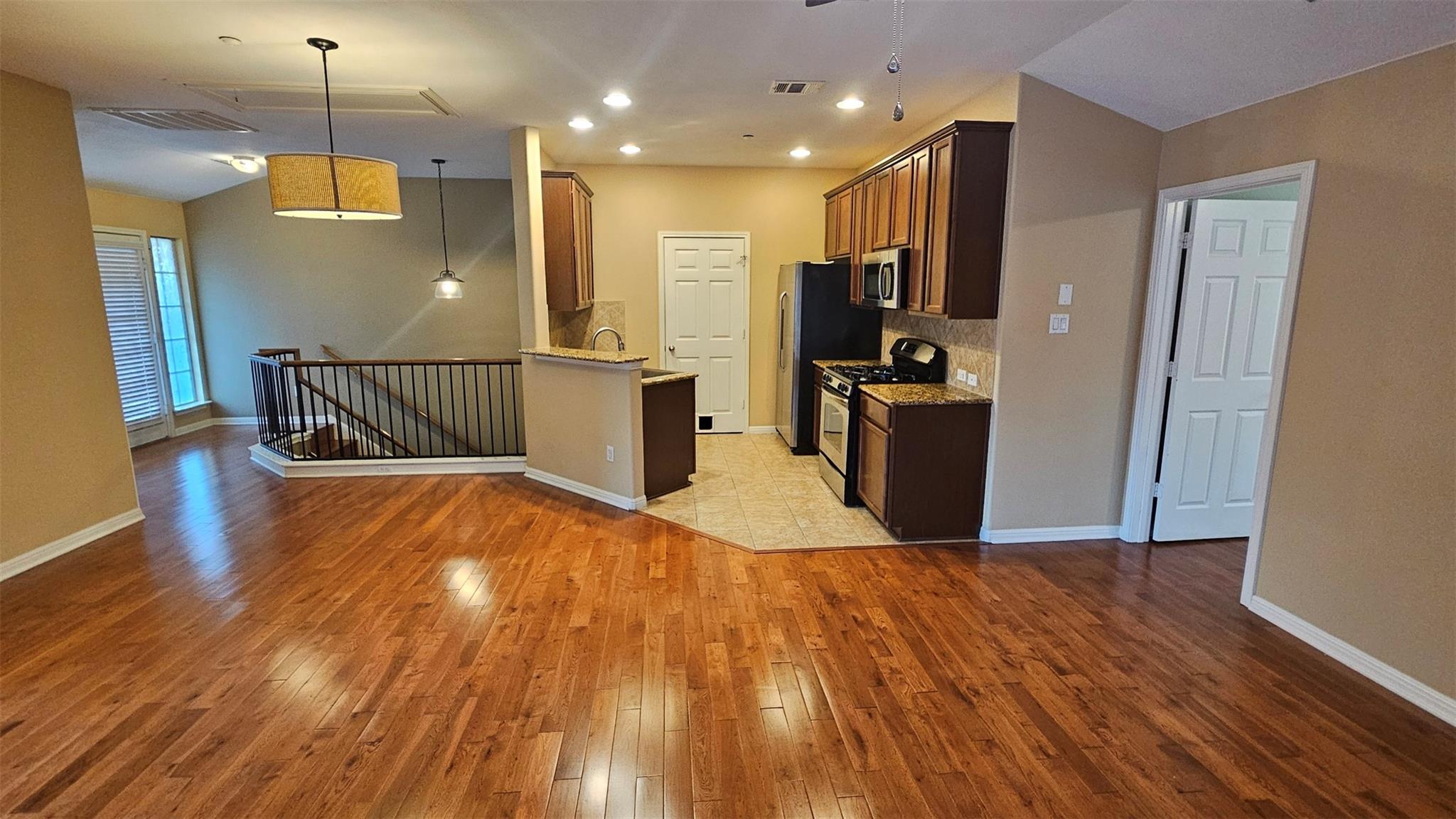 1310 W Parmer Ln #1701 Property Photo 5