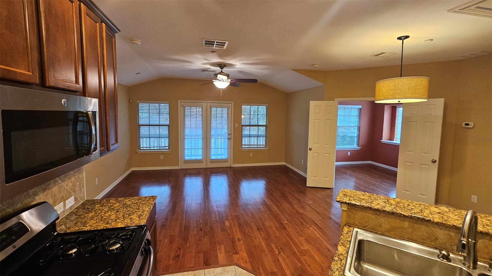 1310 W Parmer Ln #1701 Property Photo 6