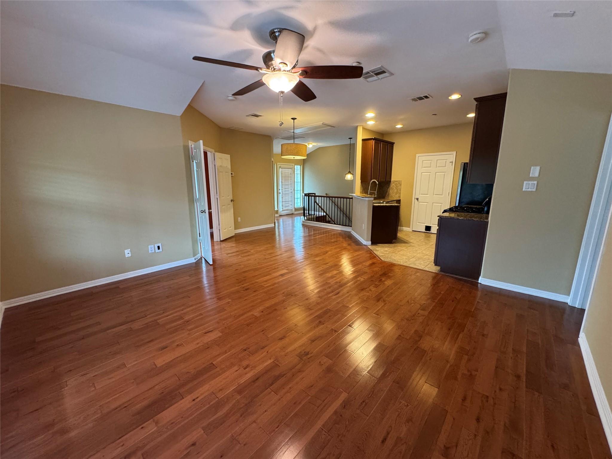 1310 W Parmer Ln #1701 Property Photo 7