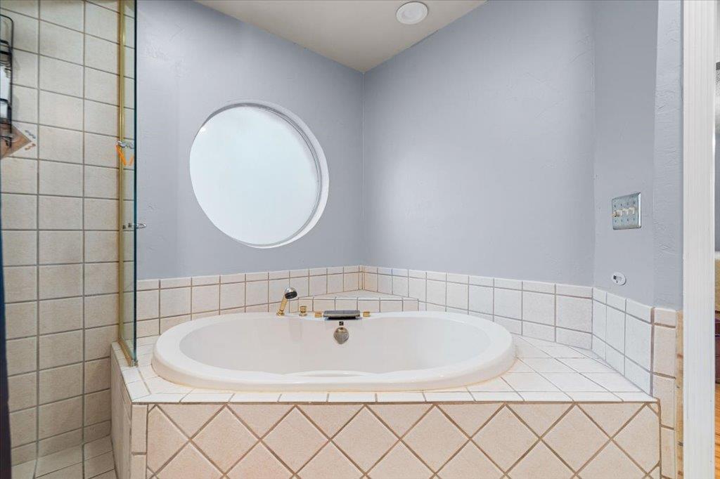 206 Buoy Dr Property Photo 17