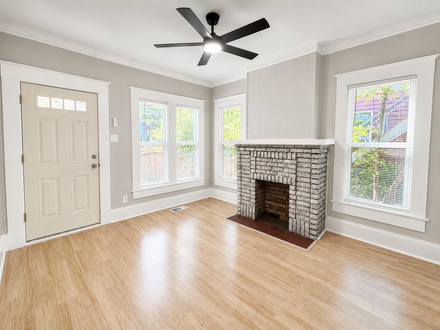 514 E 38th St #b Property Photo 2