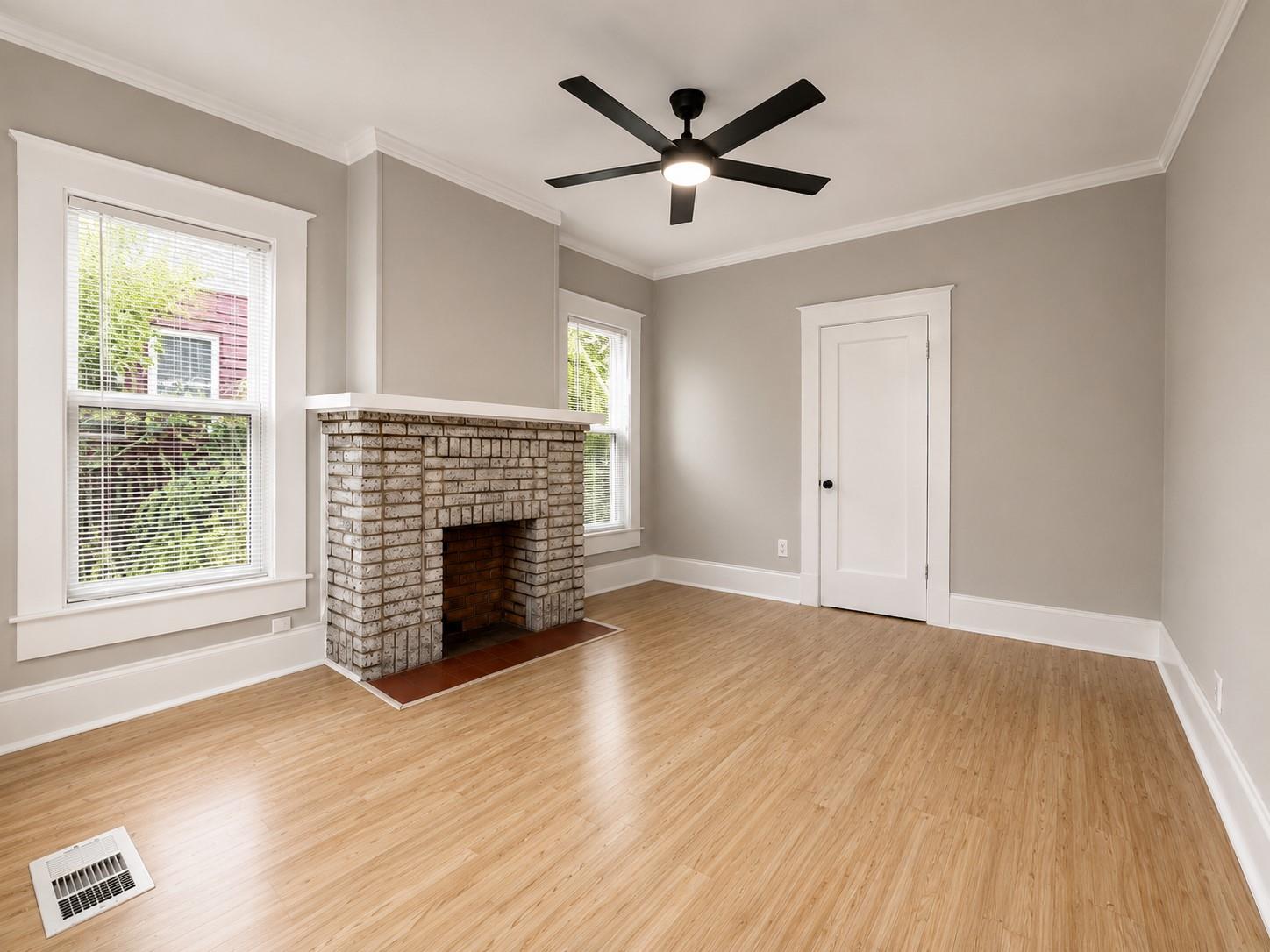 514 E 38th St #b Property Photo 6