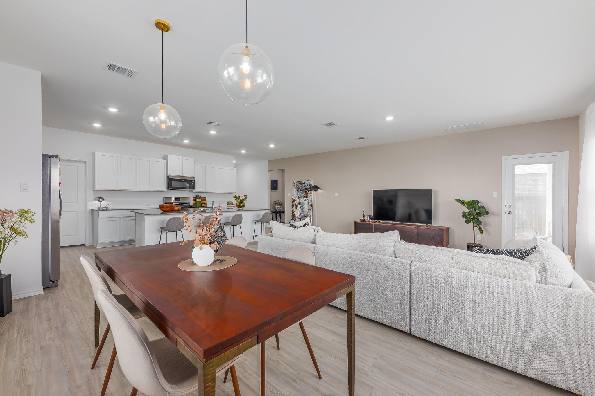 1800 Four Waters Loop Property Photo 8