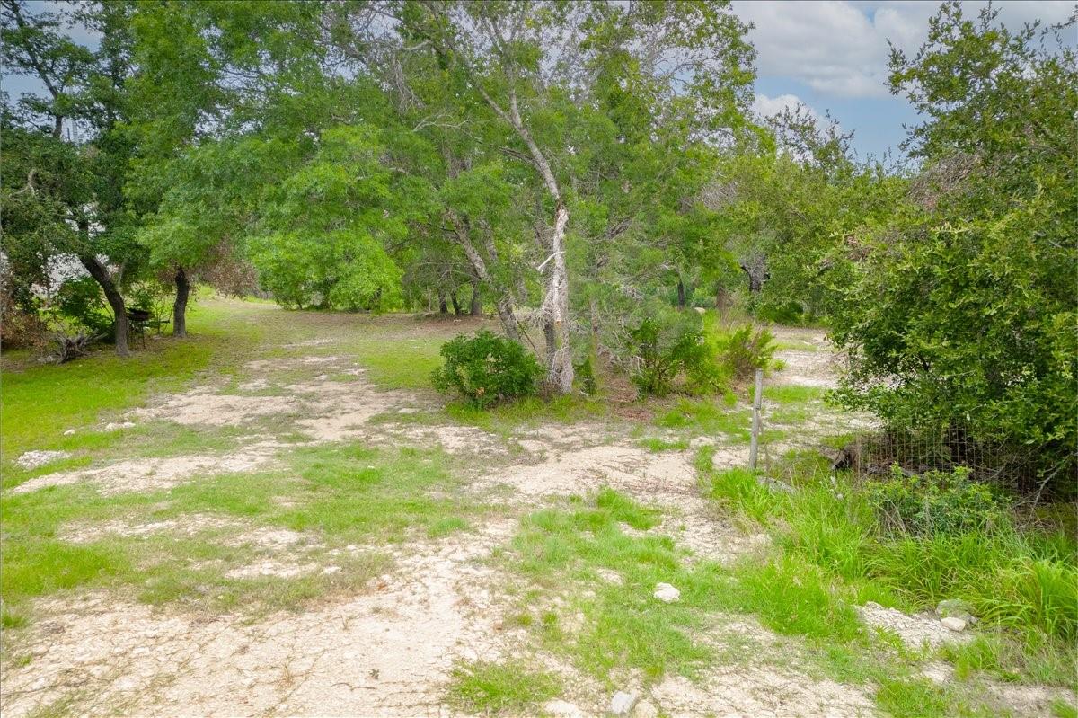 17102 Oak Cliff Cir Property Photo 13