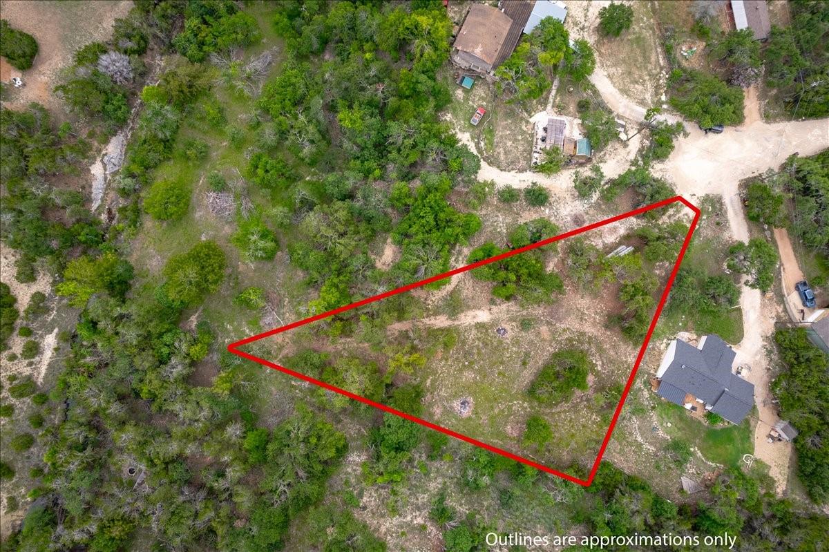 17102 Oak Cliff Cir Property Photo 14