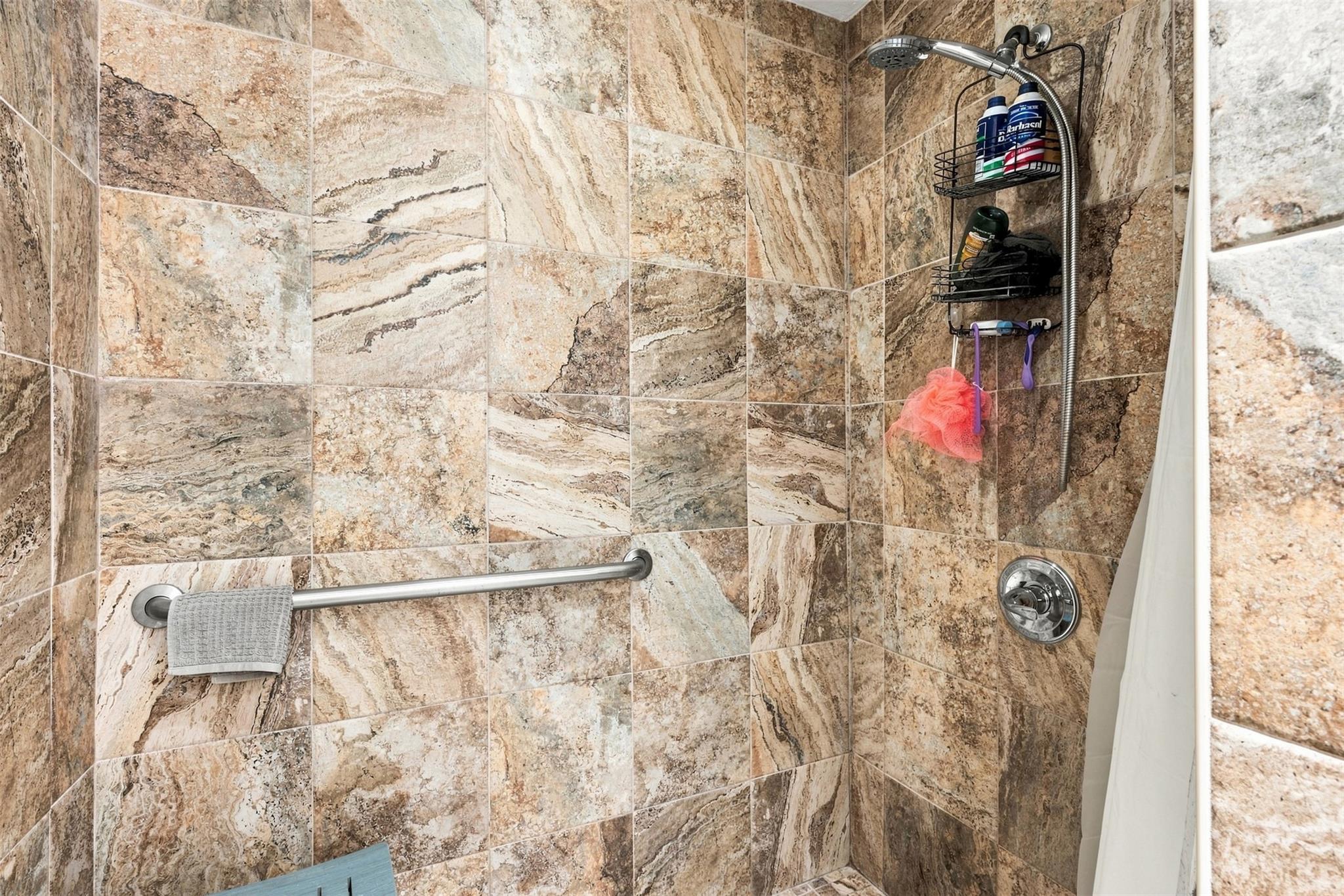 1103 S Willis St Property Photo 12