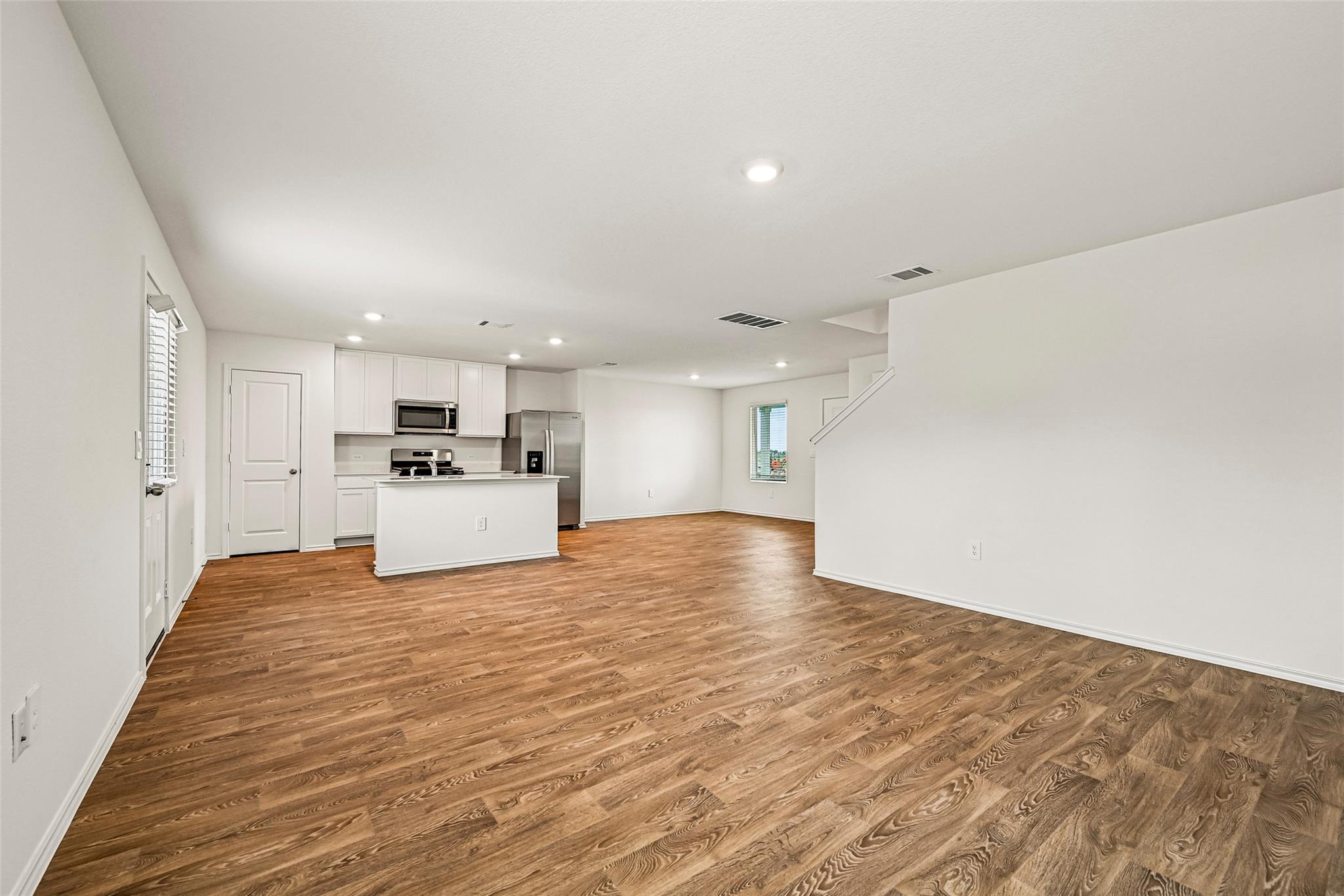 171 Bardwell Way Property Photo 7