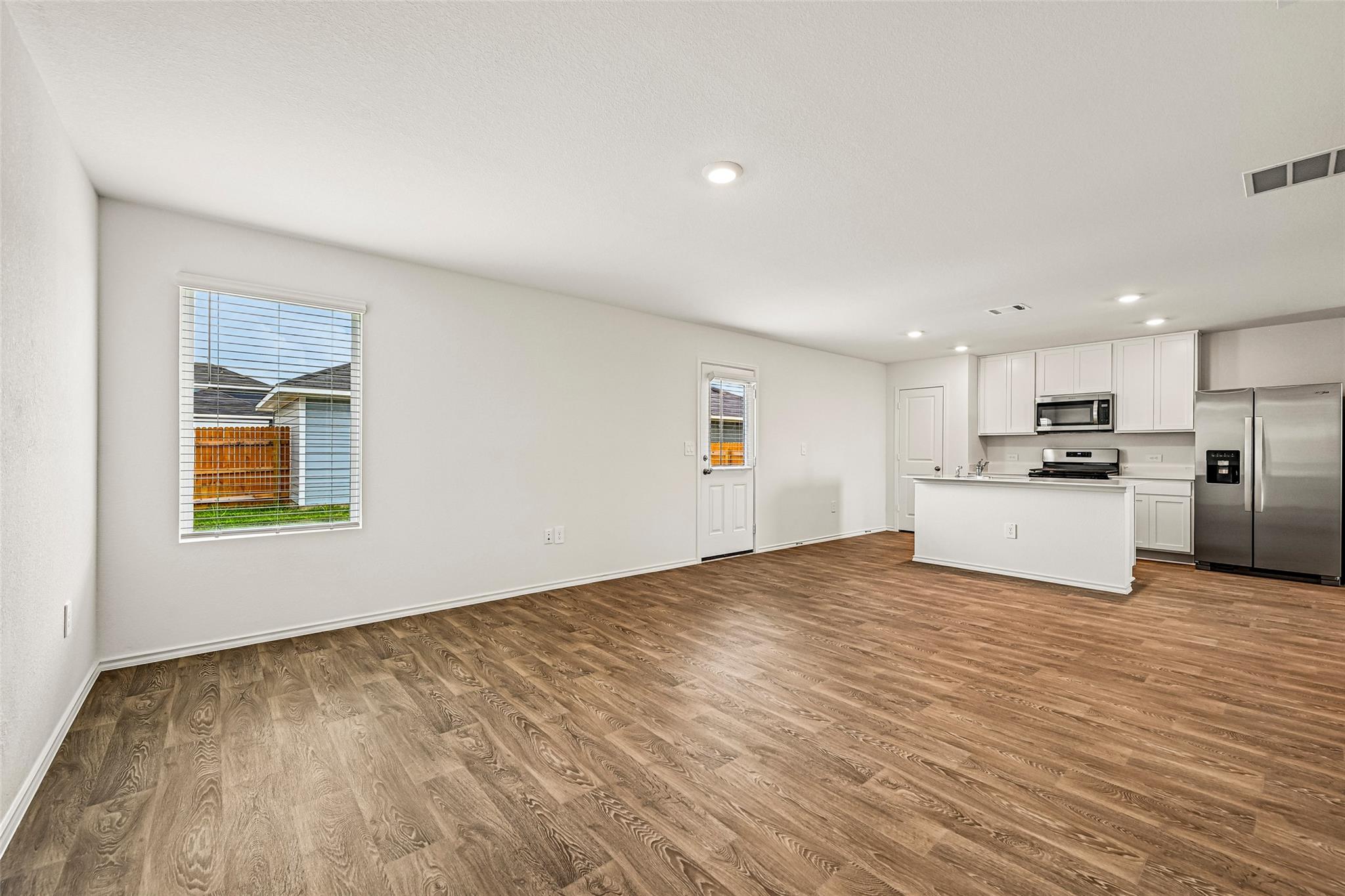 171 Bardwell Way Property Photo 8