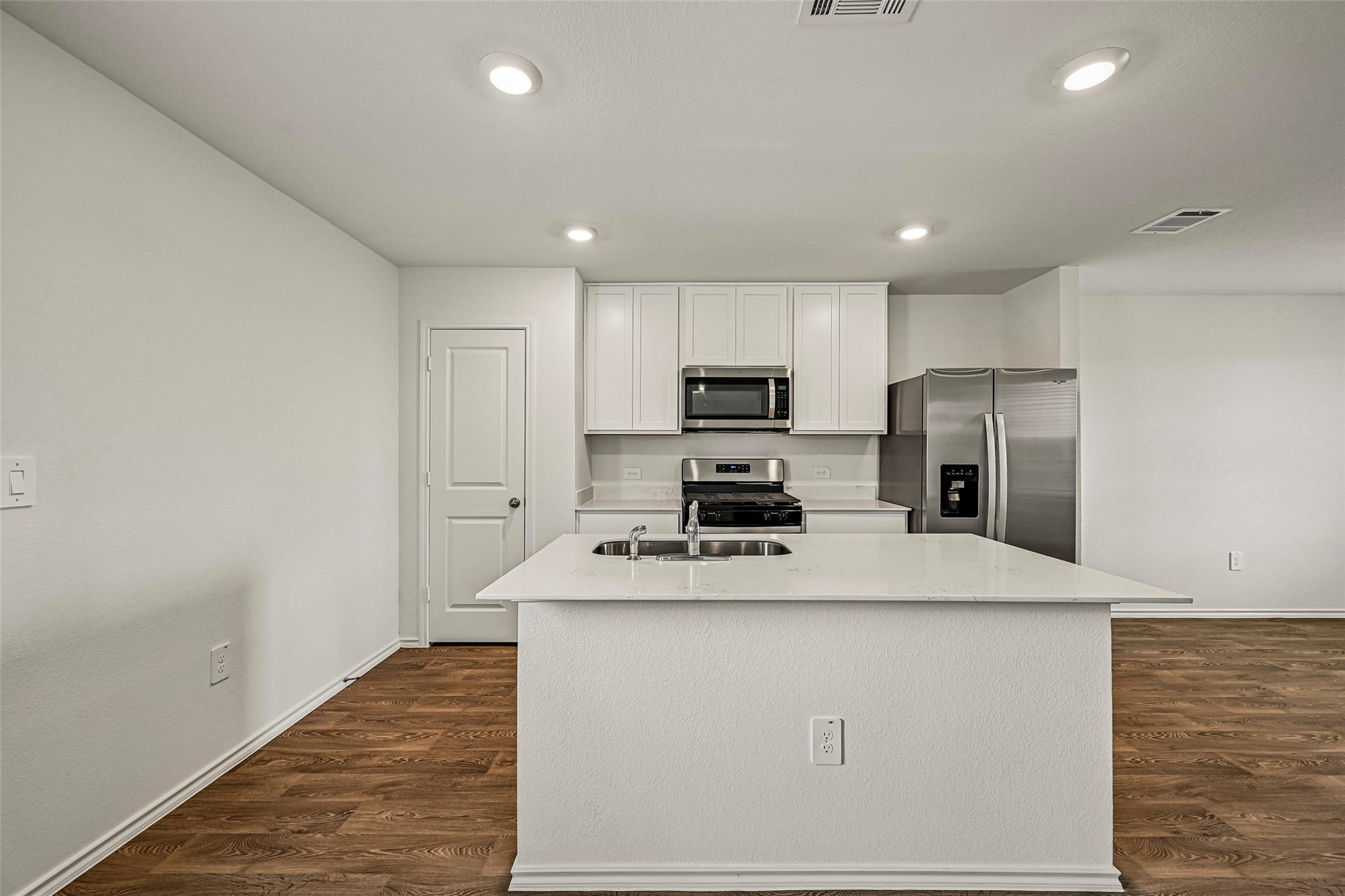 171 Bardwell Way Property Photo 10