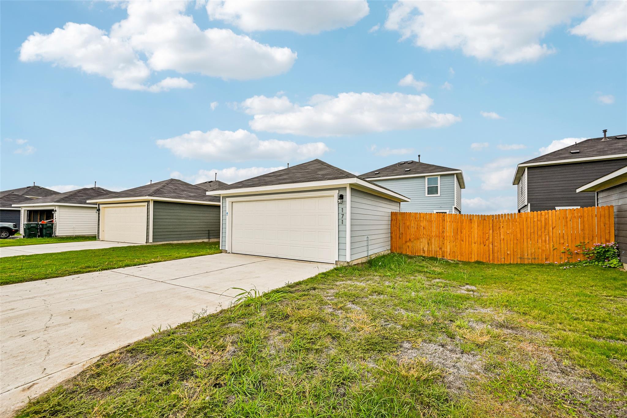 171 Bardwell Way Property Photo 36
