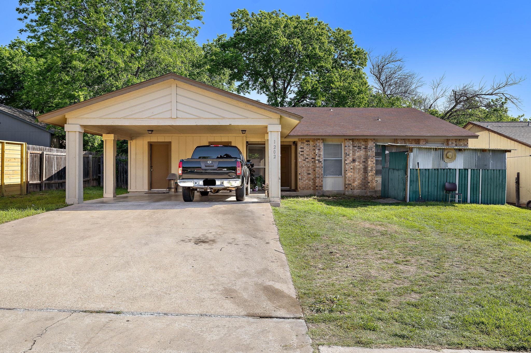 1202 Dobie Dr Property Photo 1