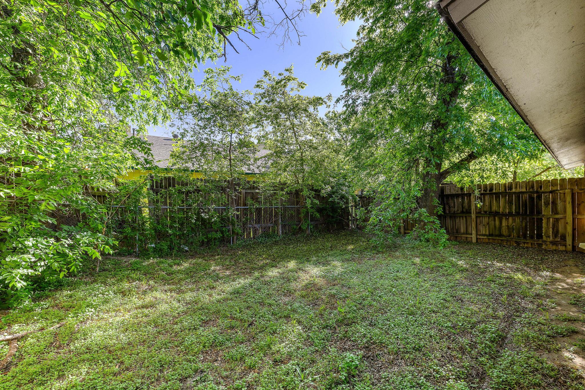 1202 Dobie Dr Property Photo 12