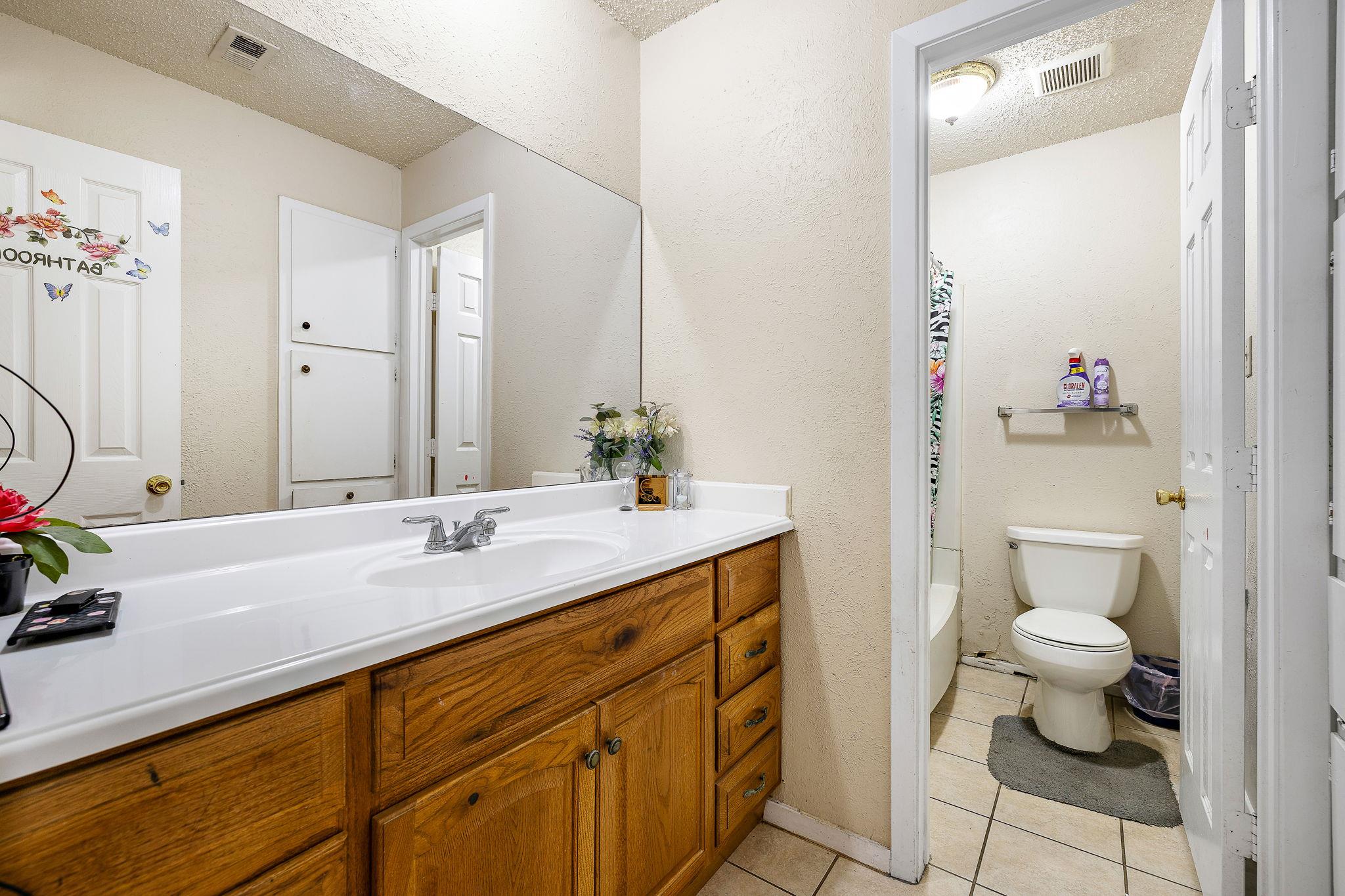 1202 Dobie Dr Property Photo 18