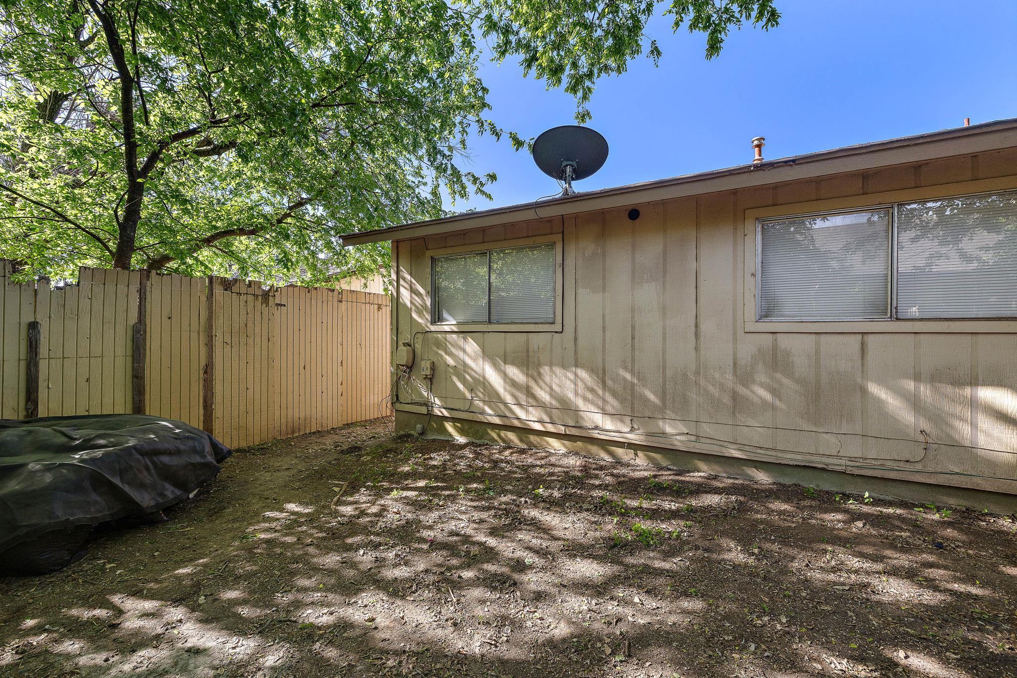1202 Dobie Dr Property Photo 22