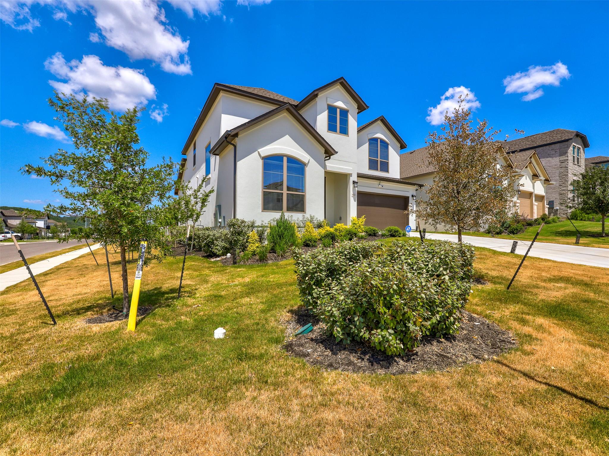 1929 Montella Way Property Photo 2