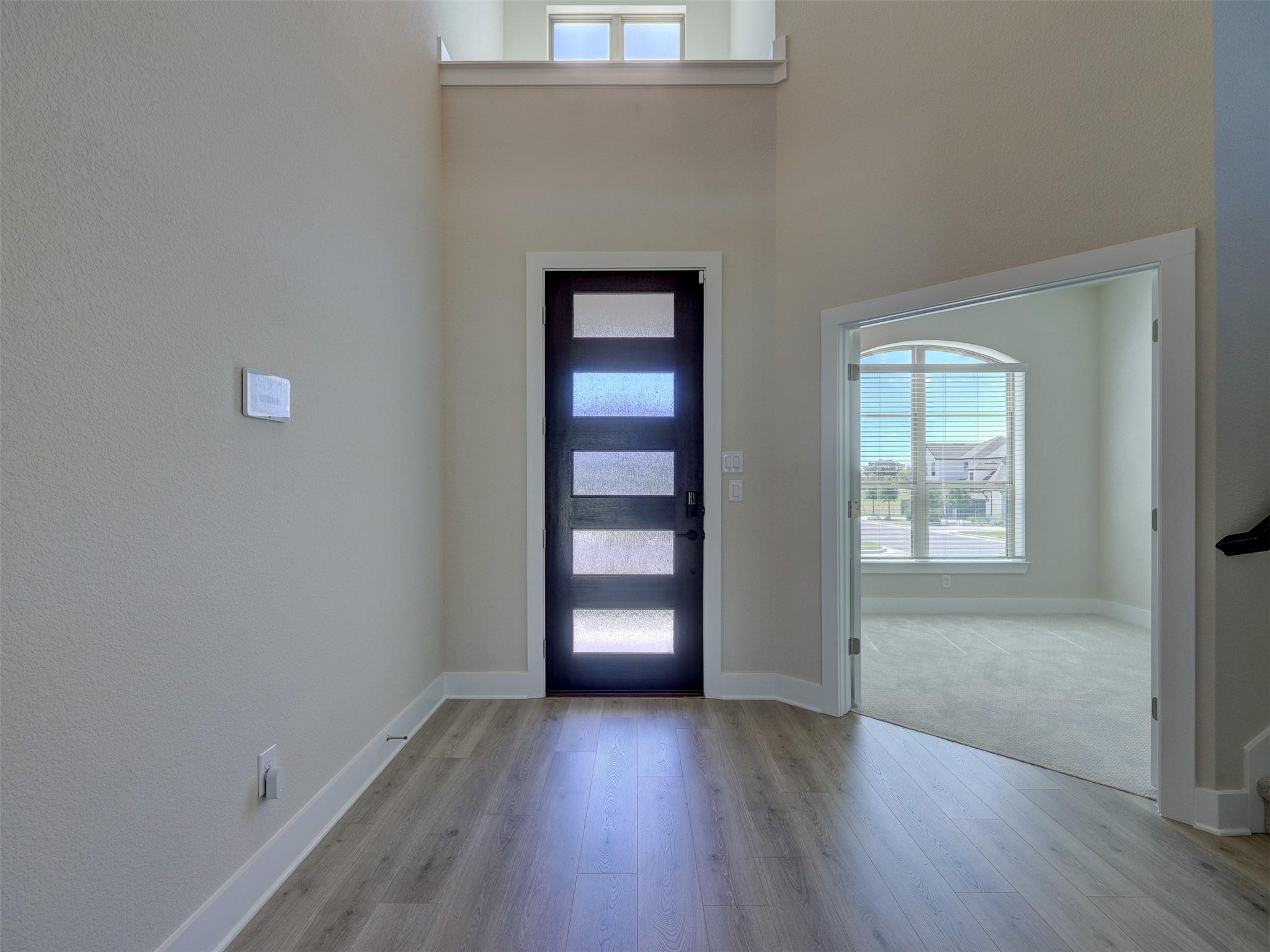 1929 Montella Way Property Photo 5