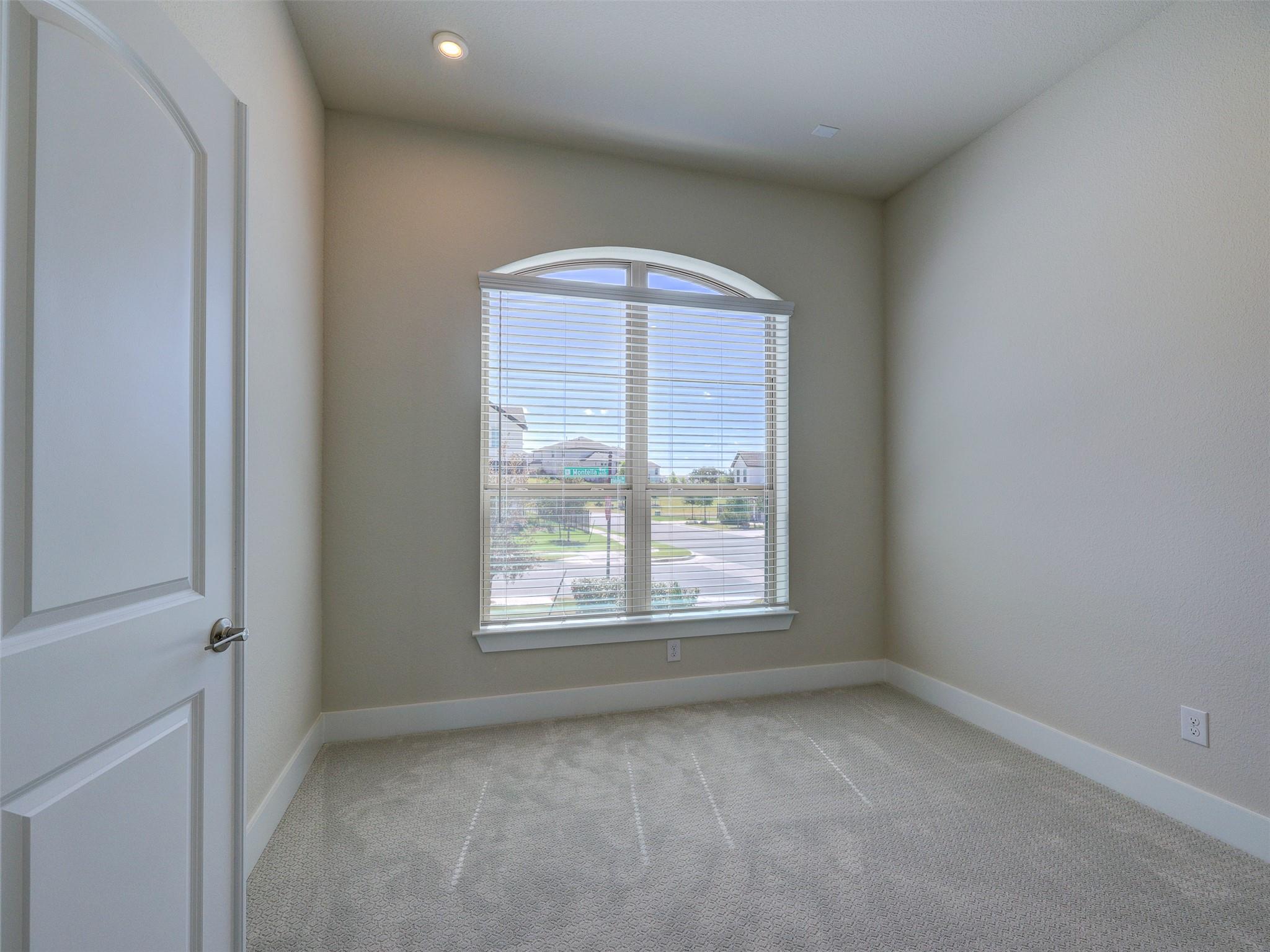 1929 Montella Way Property Photo 6
