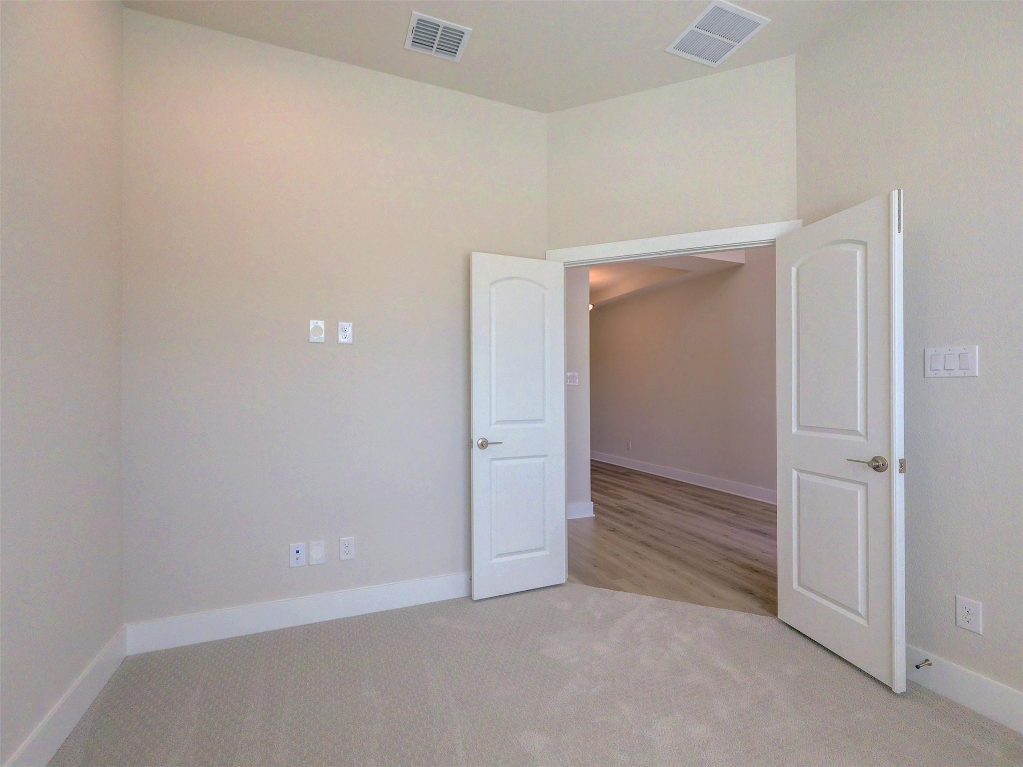 1929 Montella Way Property Photo 7